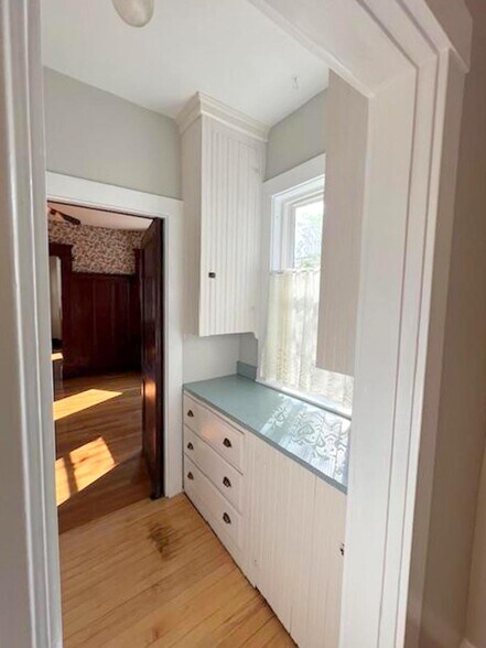 Building Photo - 76 Powder House Blvd