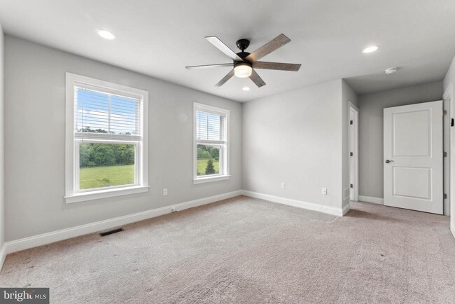 Building Photo - 38 Lacey Ln