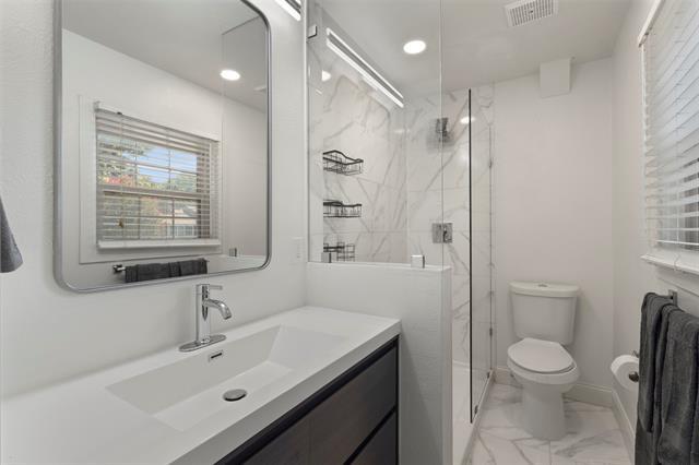 Building Photo - 7510 Riverbrook Dr