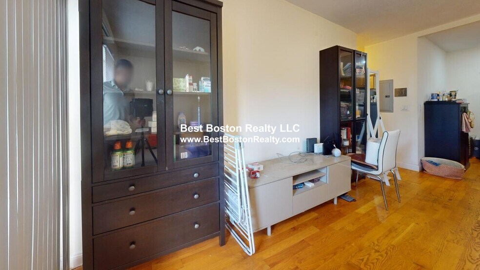 Building Photo - 50 Craigie St