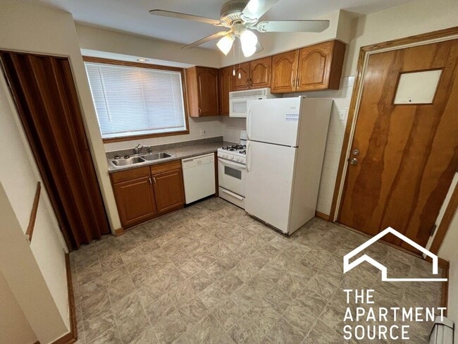 Building Photo - 1535 Bonnie Brae Pl