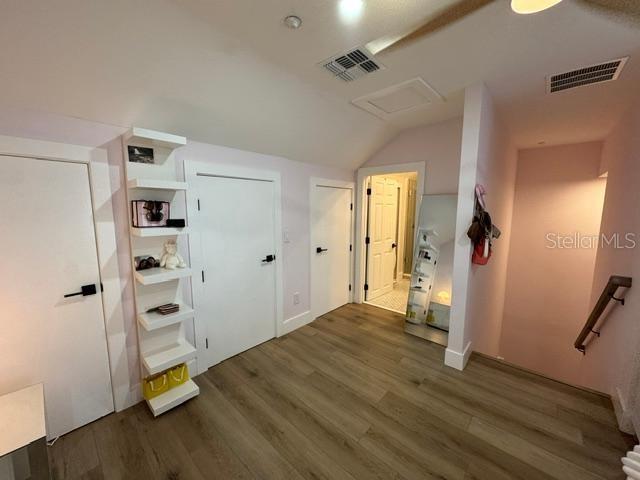Building Photo - 537 Campus St
