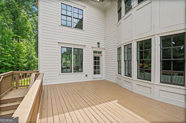 Building Photo - 2045 Kent Ct