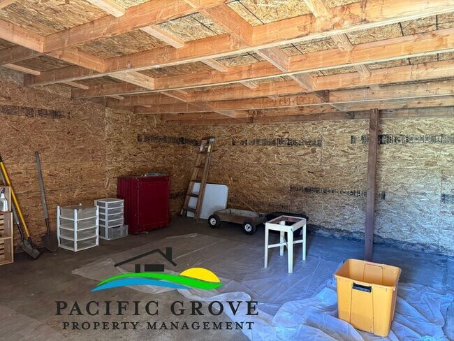 Building Photo - Delightful 3-Bedroom, 2 bath home in Pacif...