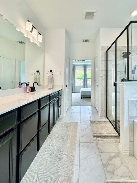 Building Photo - 1253 Binfield Dr