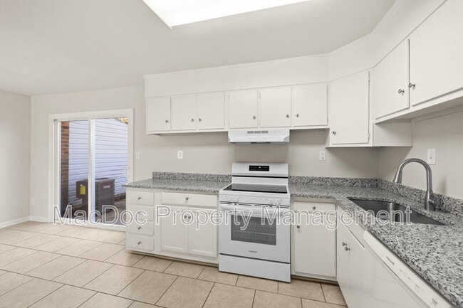 Building Photo - 129 Hickok Cir