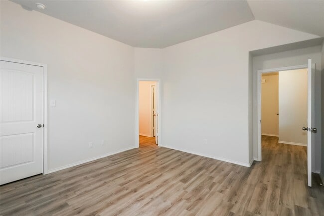 Building Photo - 16903 Andrew Nook Ln