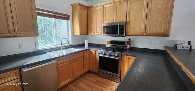 Building Photo - 18449 Shasta Dam Way