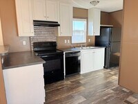 Building Photo - 709 N Power Glide Way