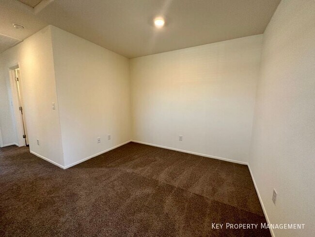 Building Photo - 1124 Meadow Sparrow Pl