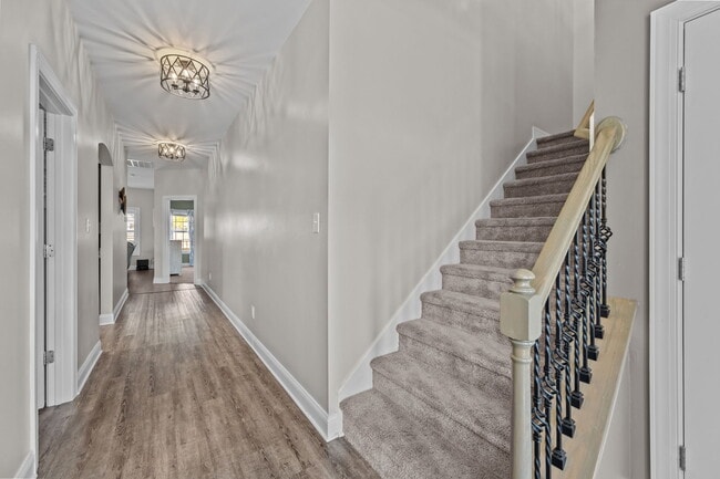 Building Photo - 878 Stormy Gale Ln