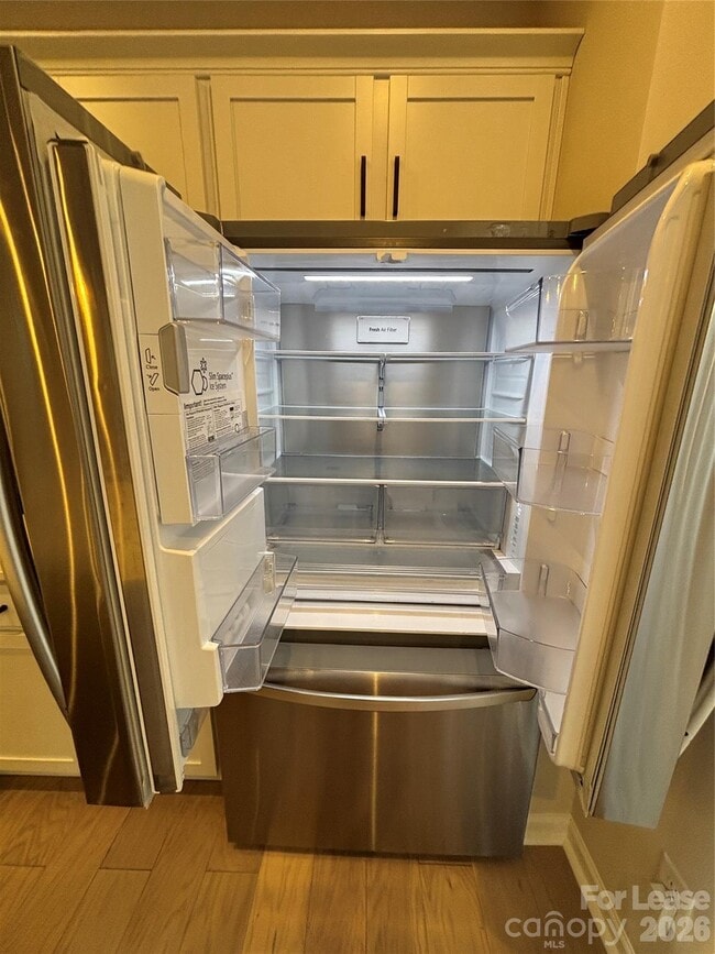 Building Photo - 5200 Somerset Hill Ln