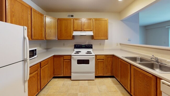 Interior Photo - State & Cedar