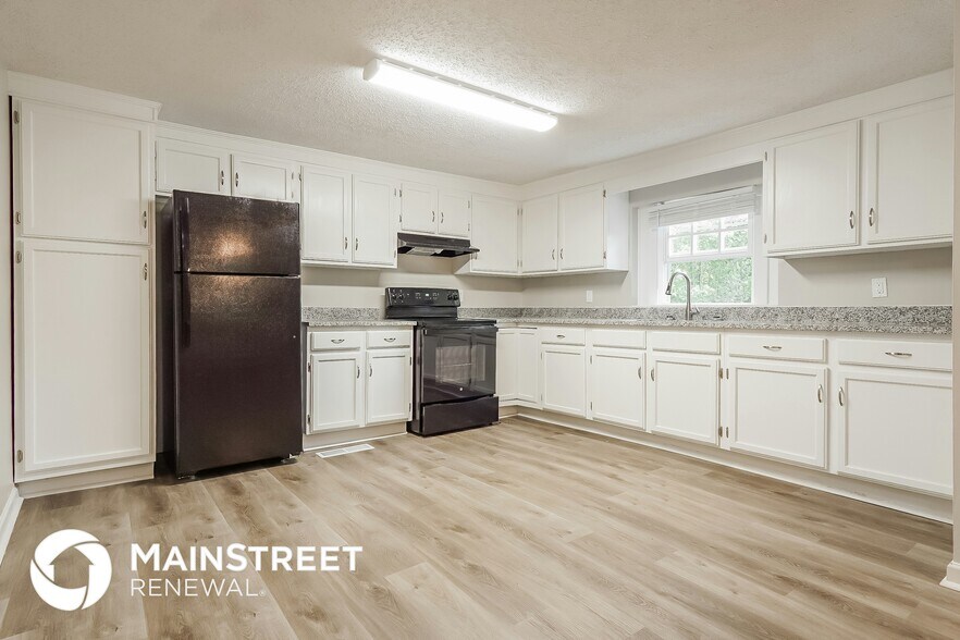 Building Photo - 2112 Headrick Rd