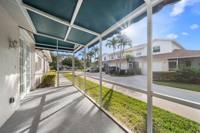 Building Photo - Annual Rental in Briarwood - 3 Bed 2 Bath Condo