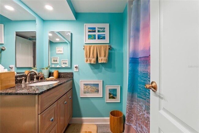 Building Photo - 644 Island Way