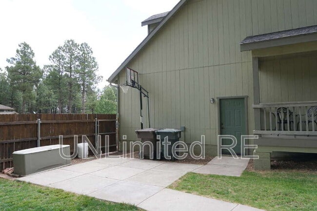 Building Photo - 4154 S Pheasant Run Dr