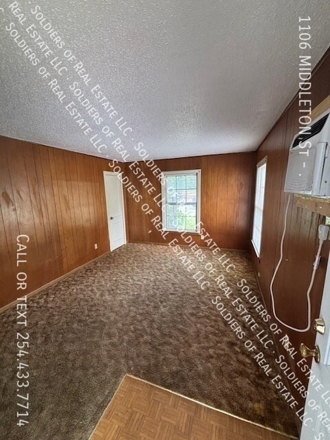 Building Photo - 1106 Middleton St