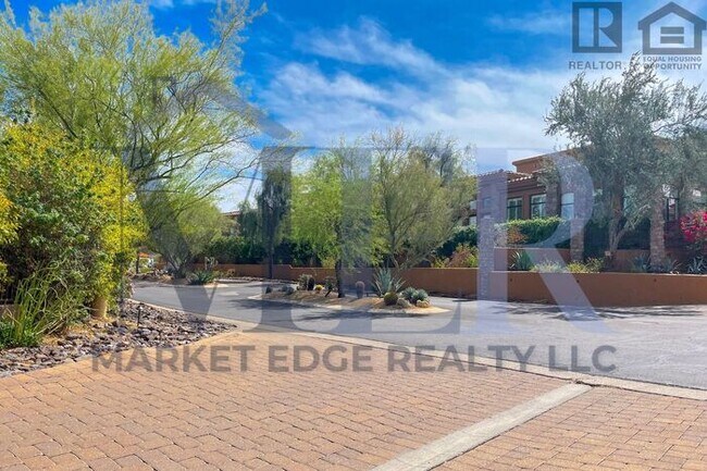 Building Photo - 3Bed/2.5Bath Townhouse in Carefree! $4499 MOVE-IN SPECIAL! Move-In Ready on 04/09/2026!