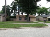 Building Photo - 10811 Thorncliff Dr