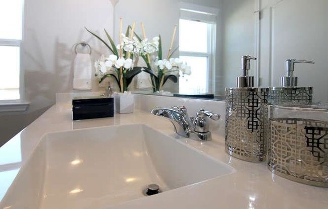 Building Photo - 718 Tinton Falls Ln