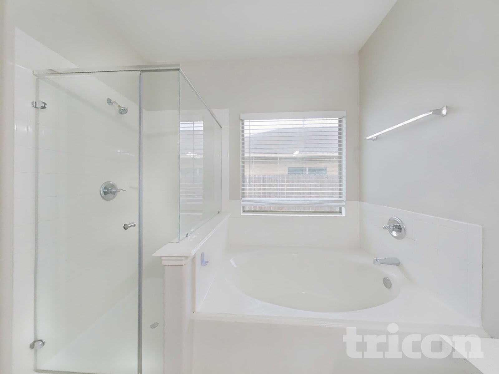 Building Photo - 21451 Sullivan Forest Dr