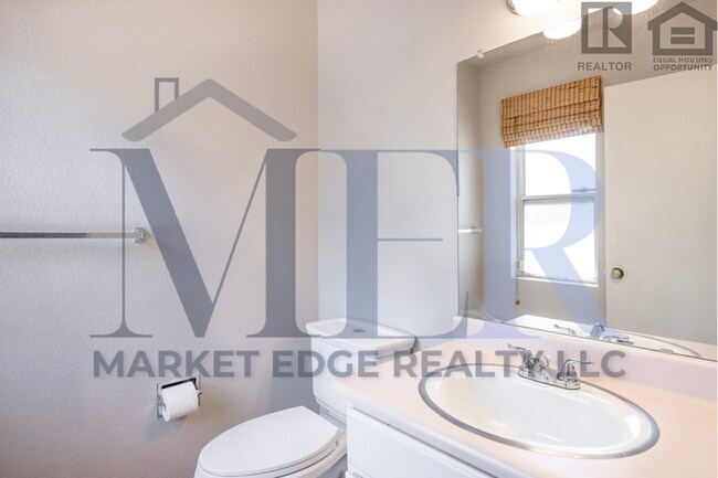 Building Photo - 4Bed/2.5Bath House at 56th/Cactus! $399 MOVE-IN SPECIAL! Move-In Ready on 04/09/2026!