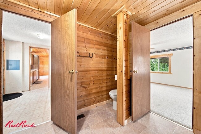 Building Photo - 408 Harmony Dr