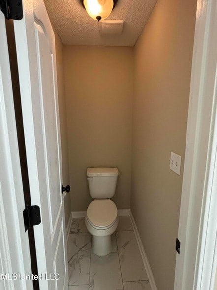 Building Photo - 1705 Cedar Lake Cove