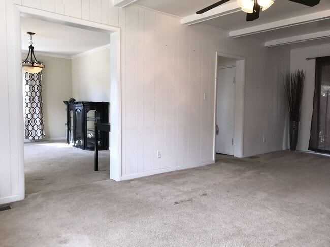 Building Photo - Charming Three-Bedroom Home in Cedmont!