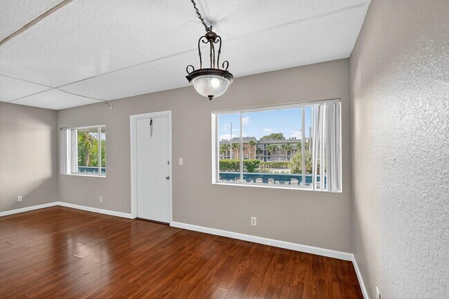 Building Photo - 2200 Springdale Blvd