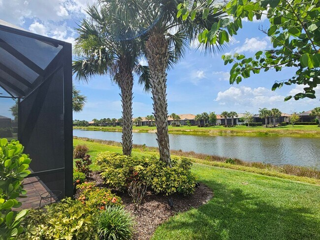 Building Photo - Annual Furnished 2 Bedroom 2 Bathroom with a Flex Room in Island Walk!