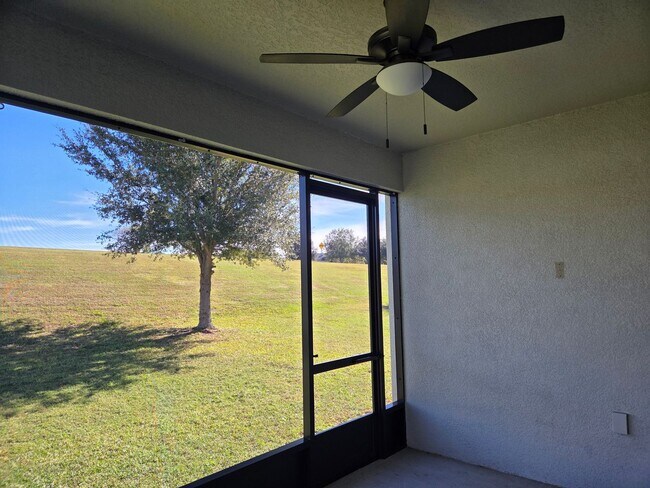 Building Photo - Pet Friendly Home in Southern Ridge