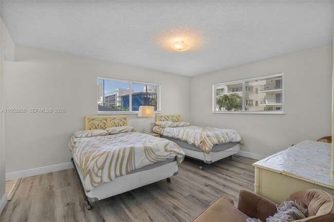 Building Photo - 4141 Collins Ave