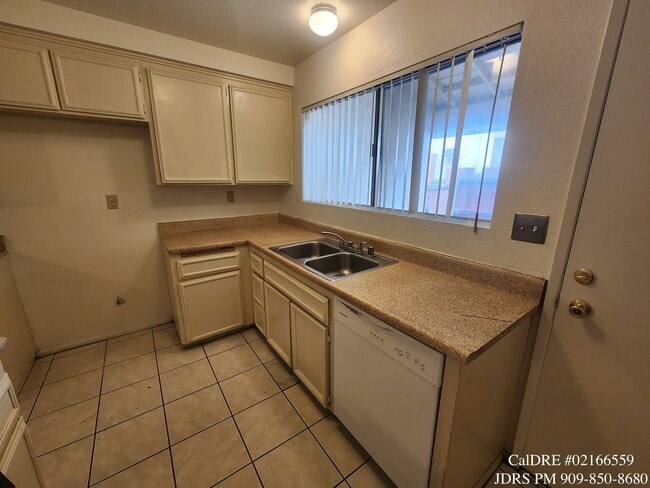Building Photo - New Lowered Price! Rancho Cucamonga 2 Bedr...