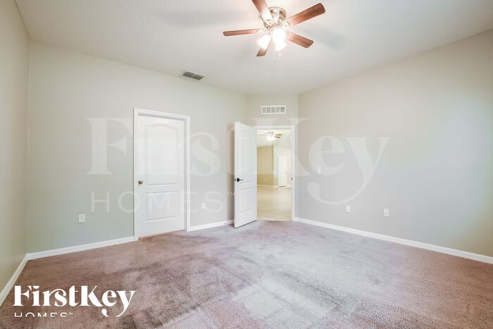 Building Photo - 31123 Fairvista Dr