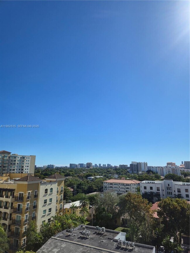 Building Photo - 888 Douglas Rd