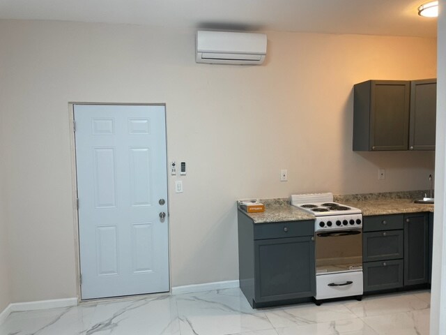 Building Photo - 1020 N 18th Ct