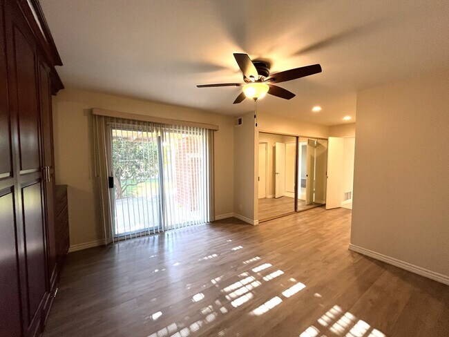 Building Photo - Wonderful Home! 3-Bedrooms, 2-Bath Plus Of...