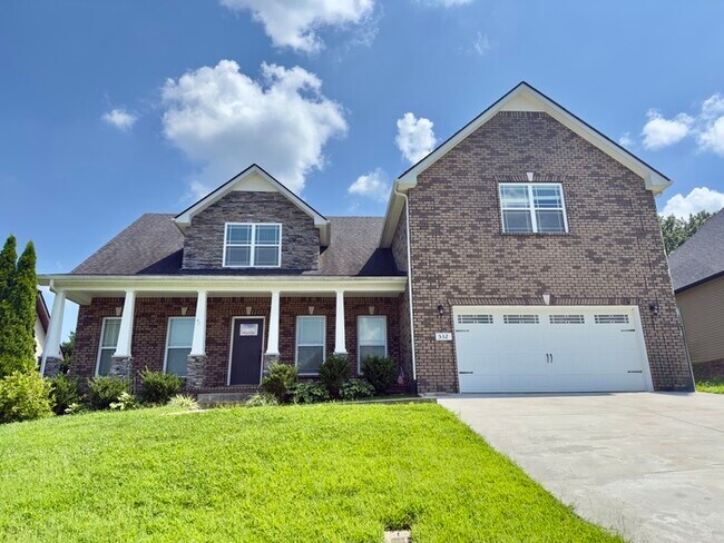 Primary Photo - 532 Larkspur Dr