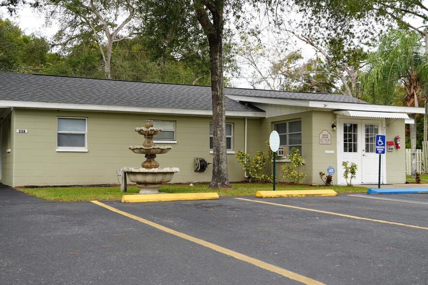 Building Photo - The Villas at Oakdale Hernando