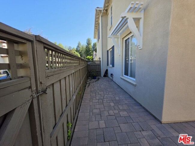 Building Photo - 26913 Monterey Ave