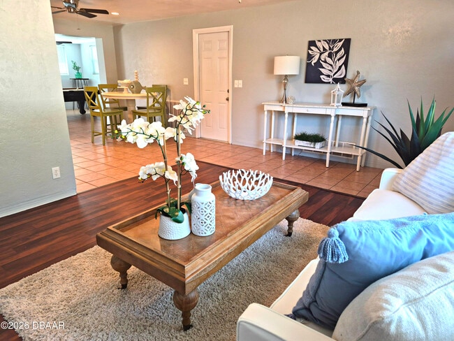 Building Photo - 737 5th St