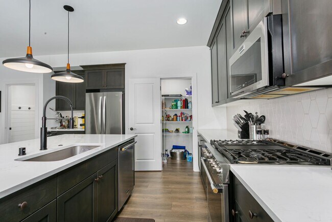 Building Photo - 10412 87th Ave Ct SW