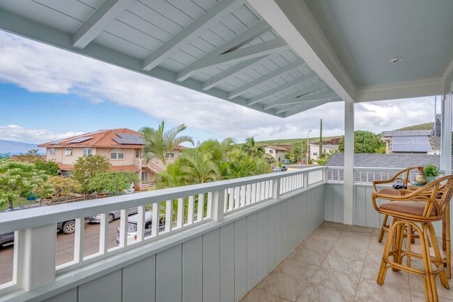 Building Photo - 912 N Niheu Pl