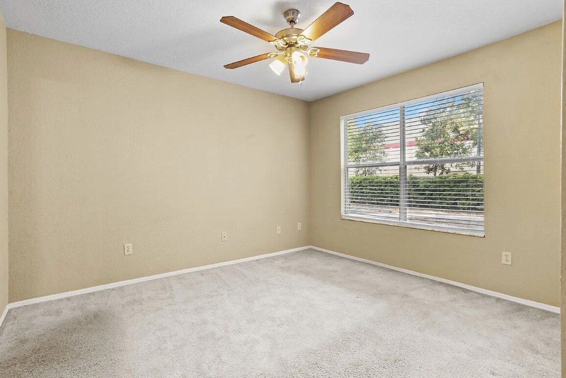 Building Photo - 826 Camargo Way