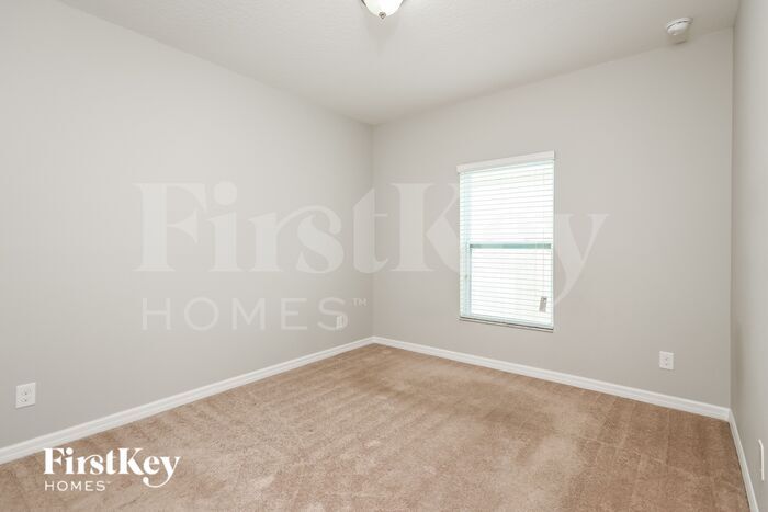 Building Photo - 4748 Rockvale Dr