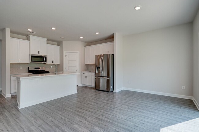 Building Photo - 123 Mainsail Wy
