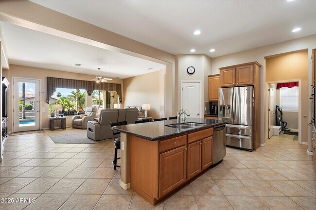 Building Photo - 743 E Torrey Pines Pl