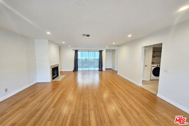 Building Photo - 1454 E Orange Grove Blvd